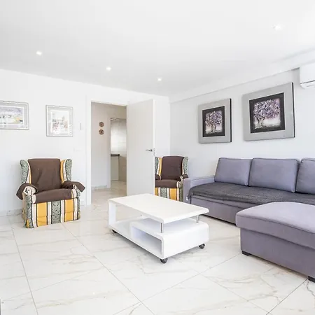 Copacabana 10-b Levante Apartament *