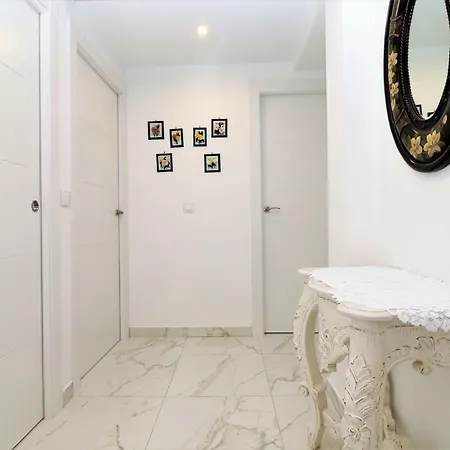 Copacabana 10-b Levante Apartament *
